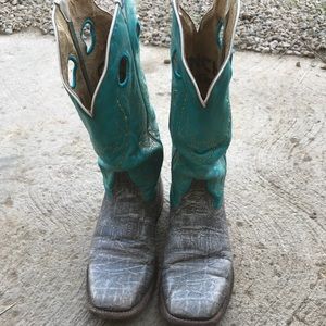 Cinch Edge Boots